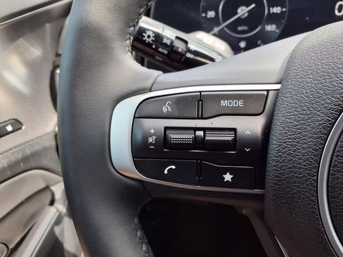 Used 2025 Kia Sportage SX FWD image 15