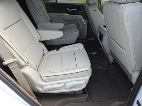 New 2026 GMC Yukon Denali w/ Sun & Power Step Package AWD/4WD image 26