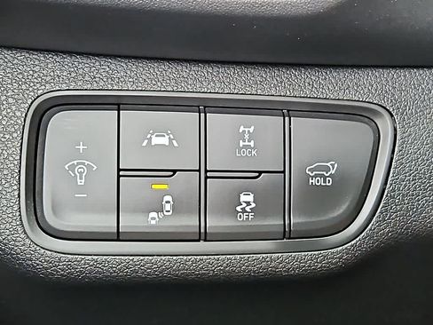Used 2019 Hyundai Santa Fe AWD w/ Cargo Package image 26