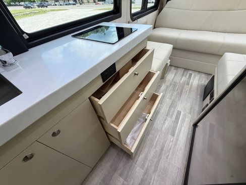 Used 2022 Mercedes-Benz Sprinter 3500 image 42