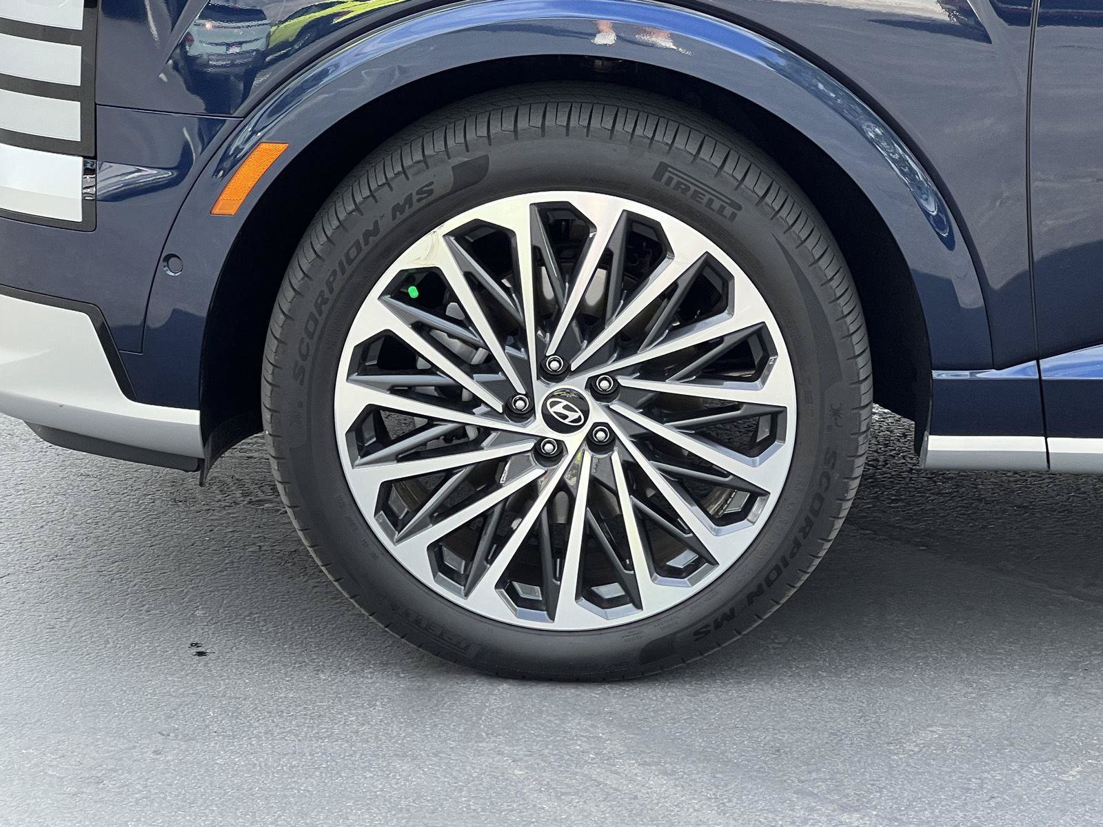 Certified 2026 Hyundai Palisade Calligraphy AWD/4WD image 19