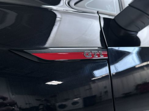 Used 2022 Volkswagen GTI SE w/ Black Wheel Package FWD image 26