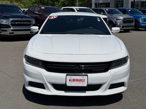 Used 2022 Dodge Charger SXT RWD image 8