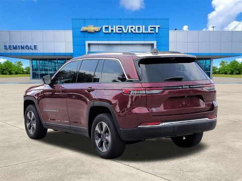 Used 2022 Jeep Grand Cherokee Limited 4xe w/ Luxury Tech Group II AWD/4WD image 3