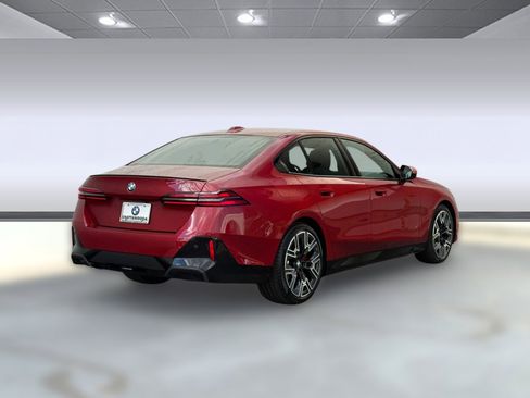 Used 2026 BMW 530i w/ M Sport Package RWD image 8