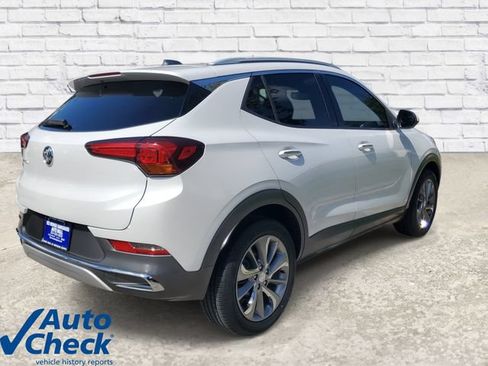 Used 2023 Buick Encore GX Essence w/ Experience Buick Package FWD image 4