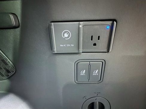 New 2026 Kia EV9 Land w/ Nightfall Edition Package image 40