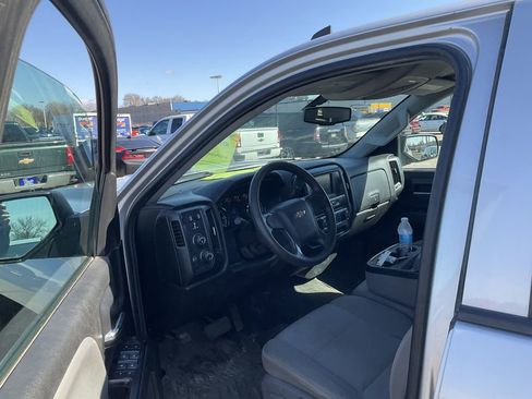 Certified 2018 Chevrolet Silverado 1500 Custom w/ Custom Value Package image 5