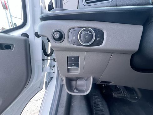 Used 2024 Ford Transit 250 Low Roof AWD image 18