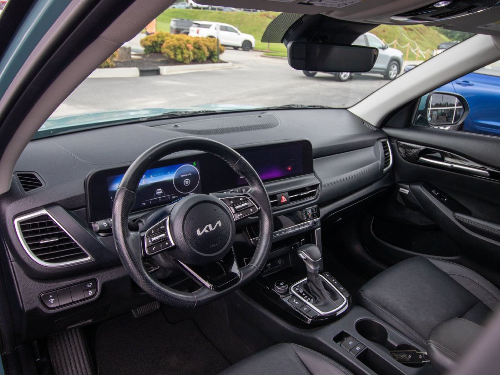 Used 2024 Kia Seltos SX w/ SX Sunroof Package AWD/4WD image 6