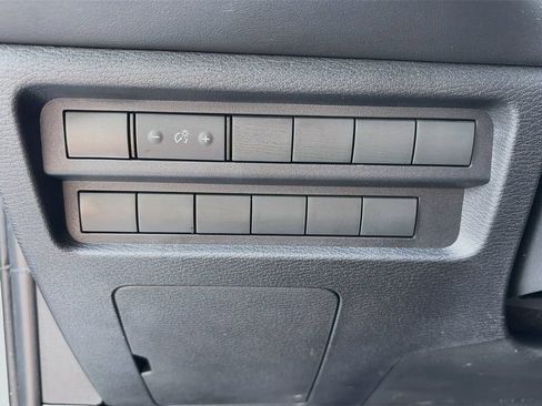 Used 2022 Mitsubishi Outlander ES FWD image 10