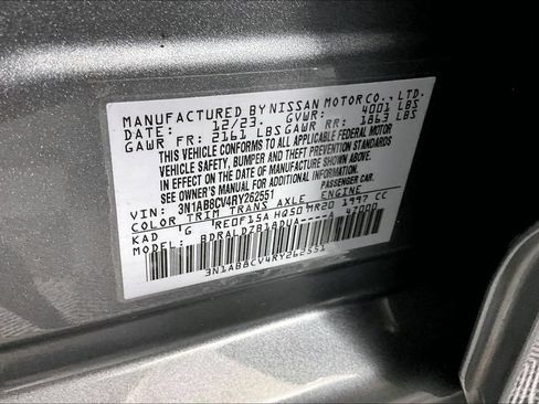 Used 2024 Nissan Sentra SV FWD image 32