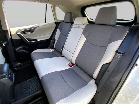 Certified 2024 Toyota RAV4 XLE AWD/4WD image 20