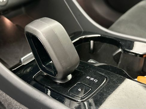 Certified 2024 Volvo C40 P8 Recharge Plus image 17