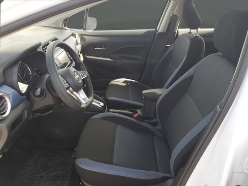 New 2025 Nissan Versa SV w/ Trunk Package image 4