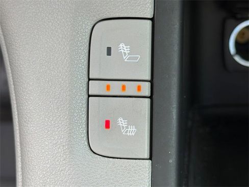 Used 2017 GMC Acadia SLT image 31