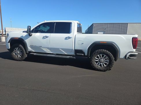 Used 2020 GMC Sierra 2500 Denali w/ Denali Ultimate Package AWD/4WD image 11