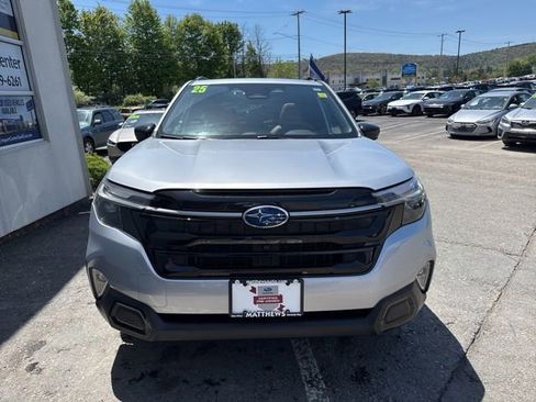 Used 2025 Subaru Forester Touring w/ Popular Package - Touring AWD/4WD image 7