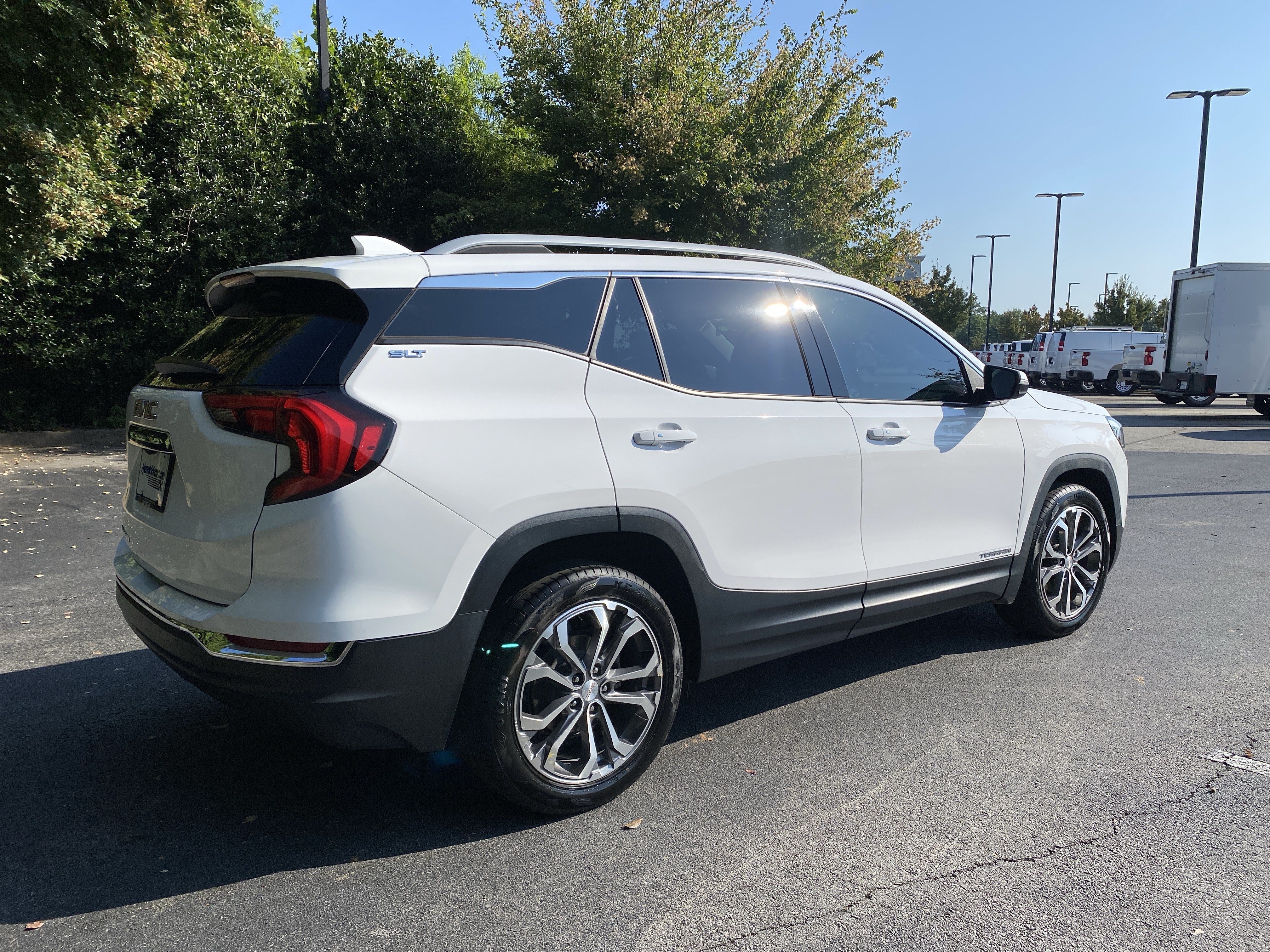 Used 2020 GMC Terrain SLT FWD image 9