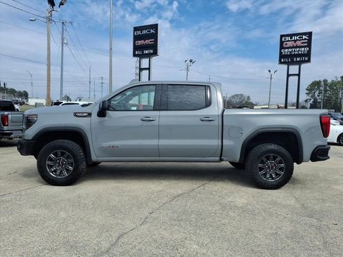 Used 2025 GMC Sierra 1500 AT4X image 4