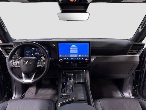 Used 2024 Lexus GX 550 image 4