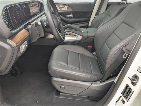 Used 2025 Mercedes-Benz GLE 350 4MATIC image 17