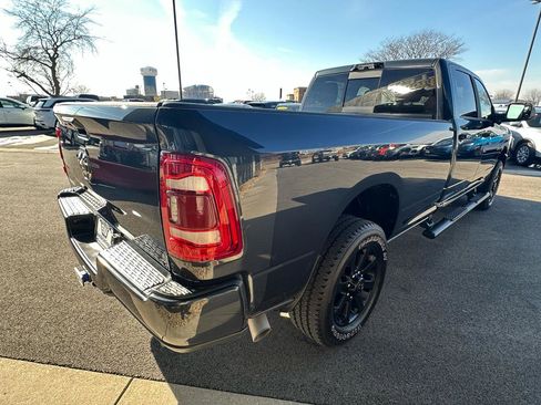 Used 2022 RAM 3500 Big Horn image 7