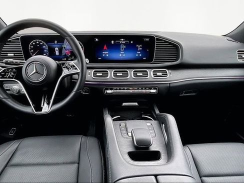 Used 2025 Mercedes-Benz GLE 350 4MATIC image 15
