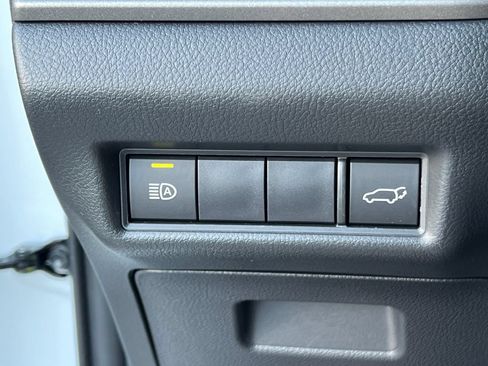 Used 2025 Toyota Grand Highlander AWD image 34