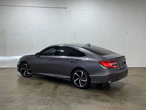 Used 2021 Honda Accord Touring image 5