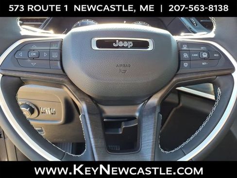 New 2026 Jeep Grand Cherokee L Limited w/ Limited Altitude Package AWD/4WD image 12