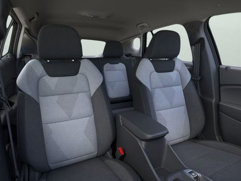 New 2026 Chevrolet Trax LS image 16