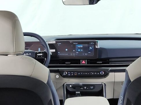 New 2027 Kia Carnival SX w/ Dark Edition Package FWD image 20