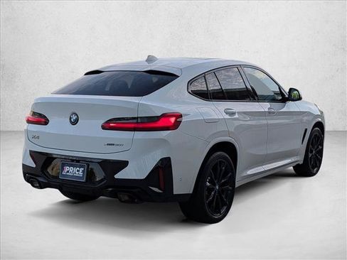 Used 2024 BMW X4 xDrive30i w/ M Sport Package AWD/4WD image 5
