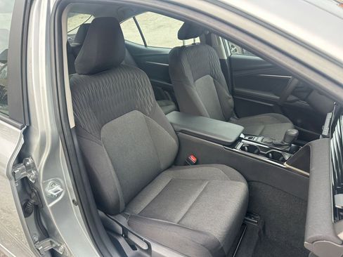 Used 2025 Toyota Camry LE image 35