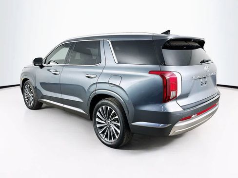 Used 2024 Hyundai Palisade Calligraphy FWD image 4