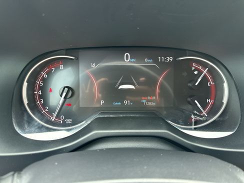 Certified 2025 Toyota RAV4 LE FWD image 10