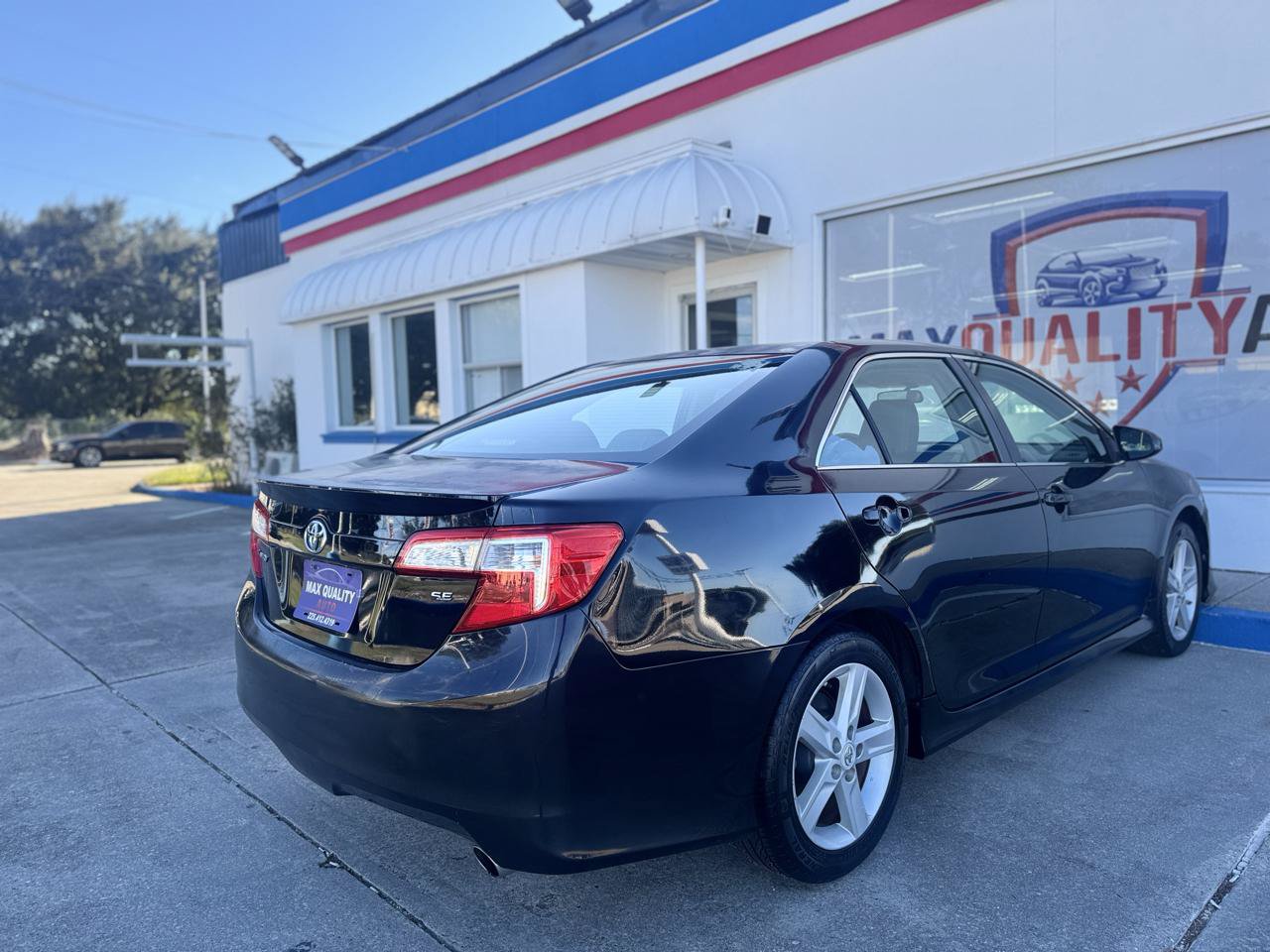 Used 2012 Toyota Camry SE FWD image 34
