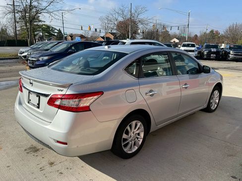 Used 2015 Nissan Sentra SV w/ Style Package image 3