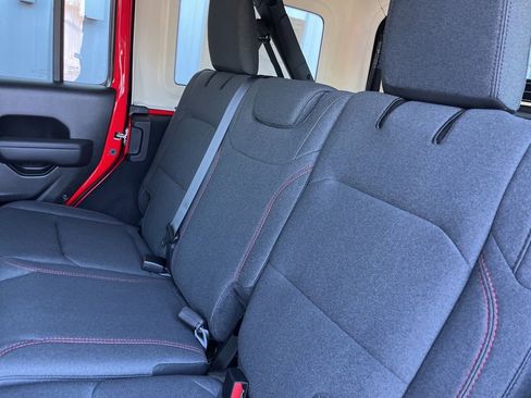 New 2026 Jeep Wrangler Unlimited Rubicon AWD/4WD image 43