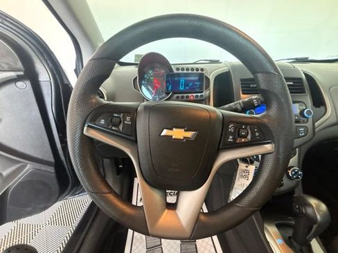 Used 2015 Chevrolet Sonic LT FWD image 3