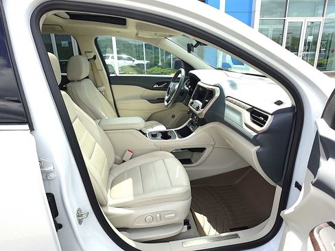 Used 2023 GMC Acadia Denali w/ Denali Ultimate Package AWD/4WD image 34