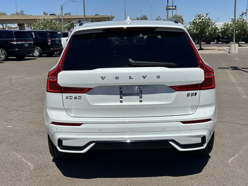 Used 2023 Volvo XC60 B5 Plus w/ Protection Package AWD/4WD image 5