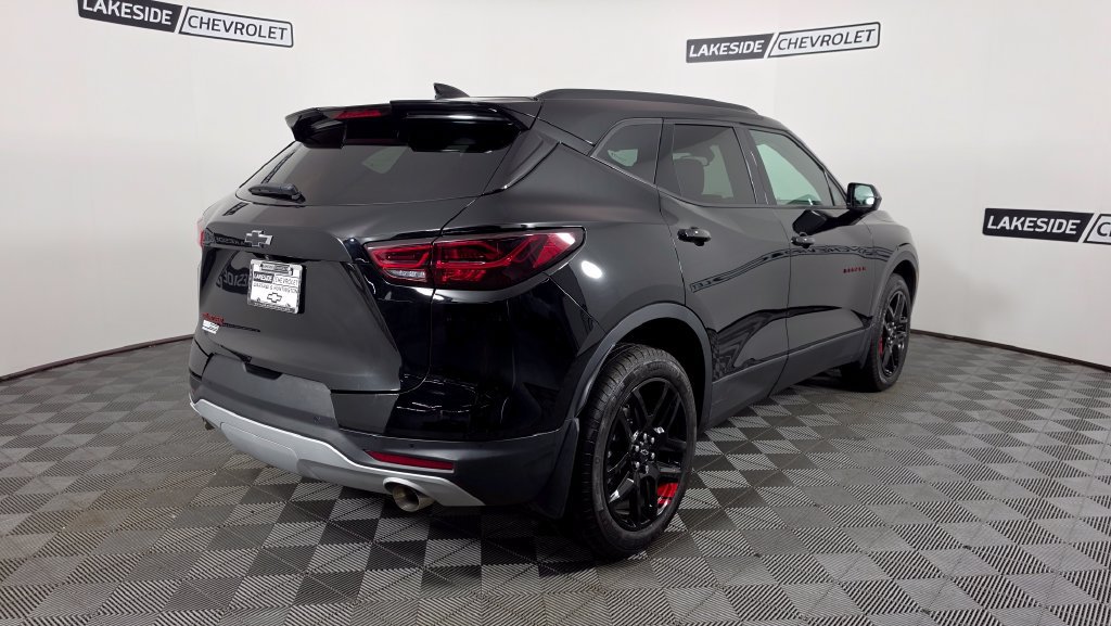 Used 2025 Chevrolet Blazer LT w/ Redline Edition FWD image 6