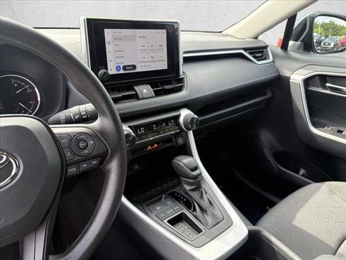 Certified 2025 Toyota RAV4 XLE FWD image 15