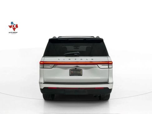 Used 2022 Lincoln Navigator Black Label AWD/4WD image 9
