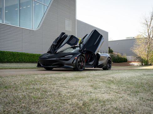 Used 2019 McLaren 720S Performance image 16