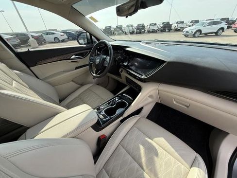 Used 2023 Buick Envision Avenir image 31