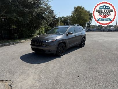 Used 2018 Jeep Cherokee Latitude w/ Altitude Package