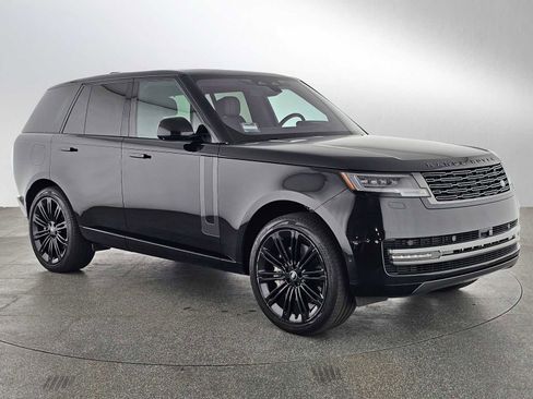 Used 2023 Land Rover Range Rover SE image 7